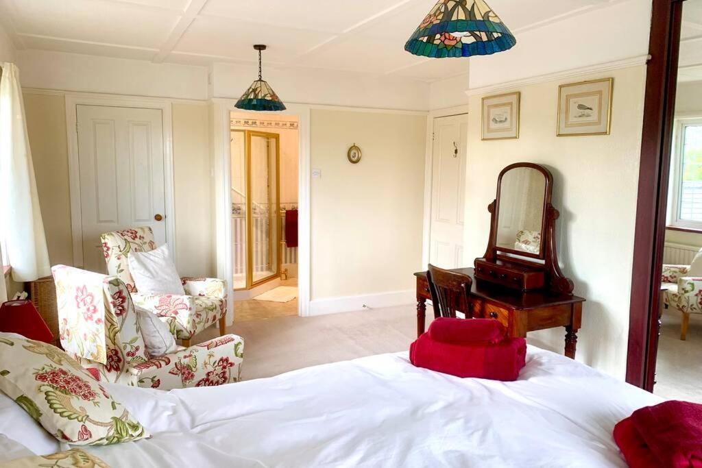 Hectors House comfortable 4 bed house in mature gardens Yelverton Buitenkant foto