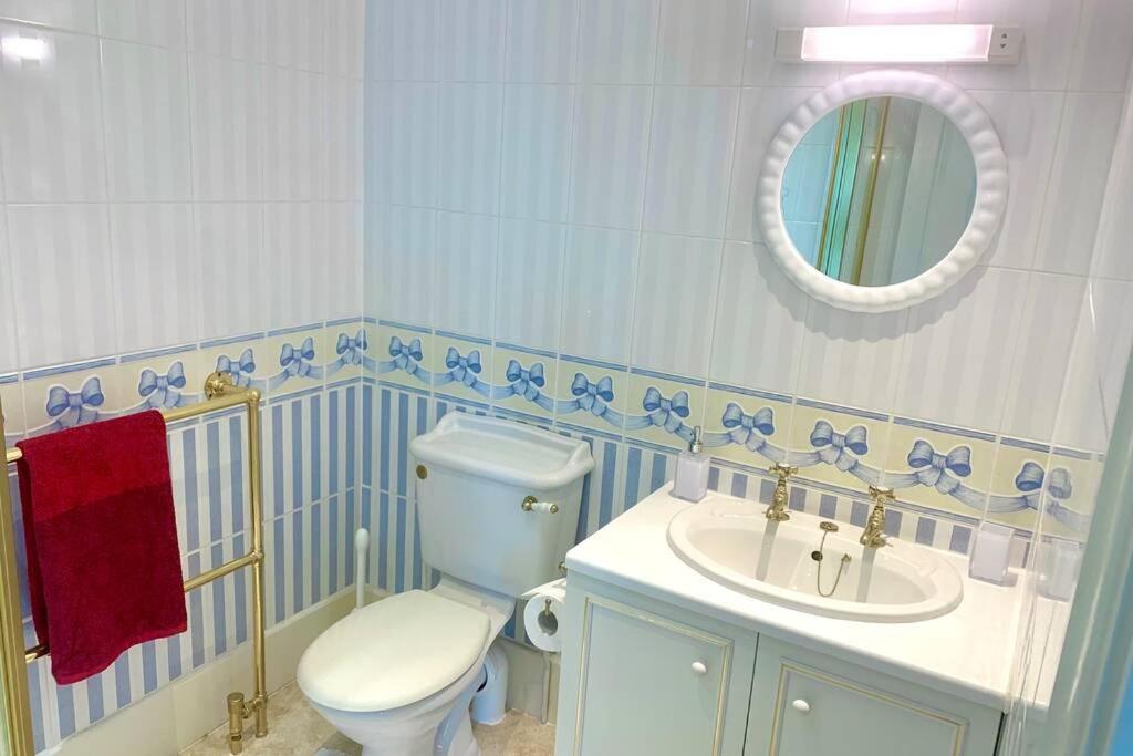 Hectors House comfortable 4 bed house in mature gardens Yelverton Buitenkant foto
