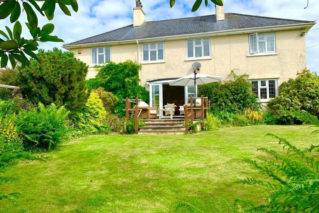 Hectors House comfortable 4 bed house in mature gardens Yelverton Buitenkant foto