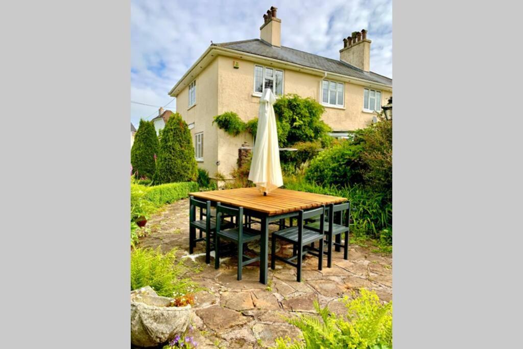 Hectors House comfortable 4 bed house in mature gardens Yelverton Buitenkant foto