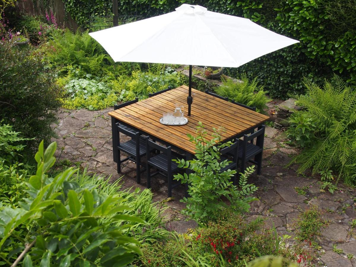 Hectors House comfortable 4 bed house in mature gardens Yelverton Buitenkant foto